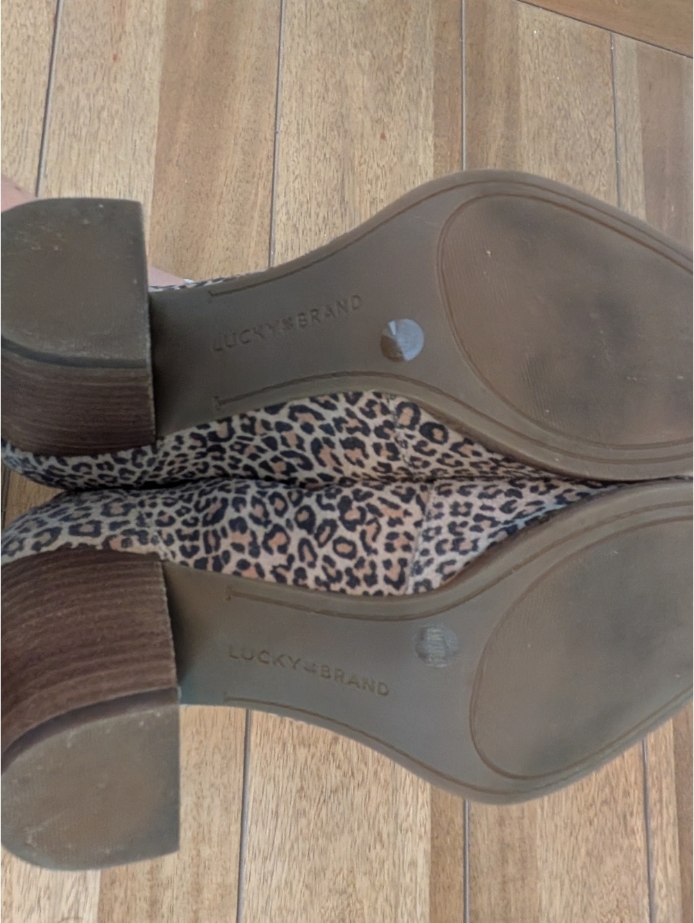 Lucky Brand Joal Leopard Print Peep-Toe Block Heel Booties 8M Chunky Block Heel - Picture 8 of 8